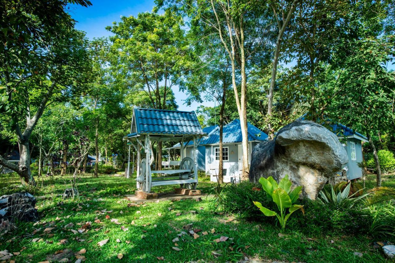 Ivy Cottage By Qiu Muak Lek Kültér fotó